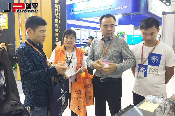 新能源汽車時(shí)代，上海劍平參展鄭州汽配會(huì)引關(guān)注