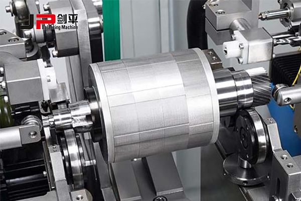 新能源汽車電機(jī)轉(zhuǎn)子平衡機(jī)展示