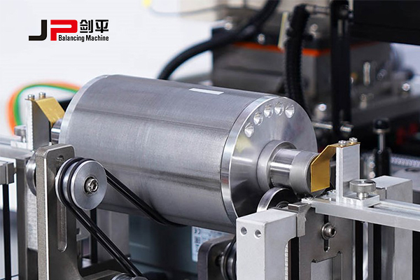 新能源電機(jī)轉(zhuǎn)子動(dòng)平衡機(jī)打孔去重展示
